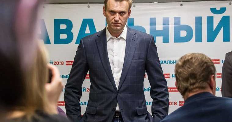 Алексей Навальный отравление аэропорт политик блогер