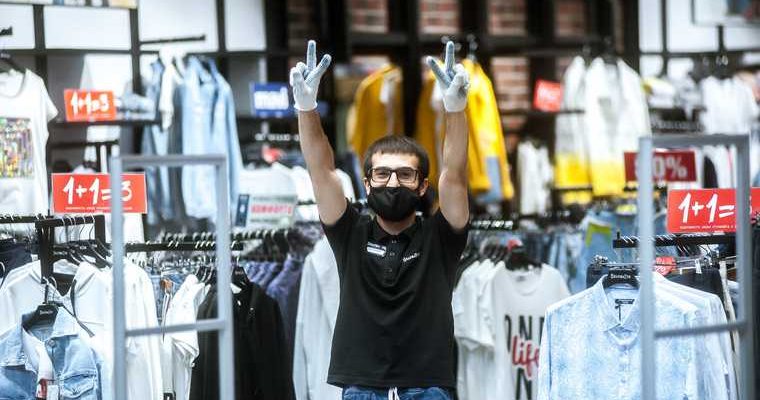Минпромторг предложил не закрывать магазины во вторую волну коронавируса