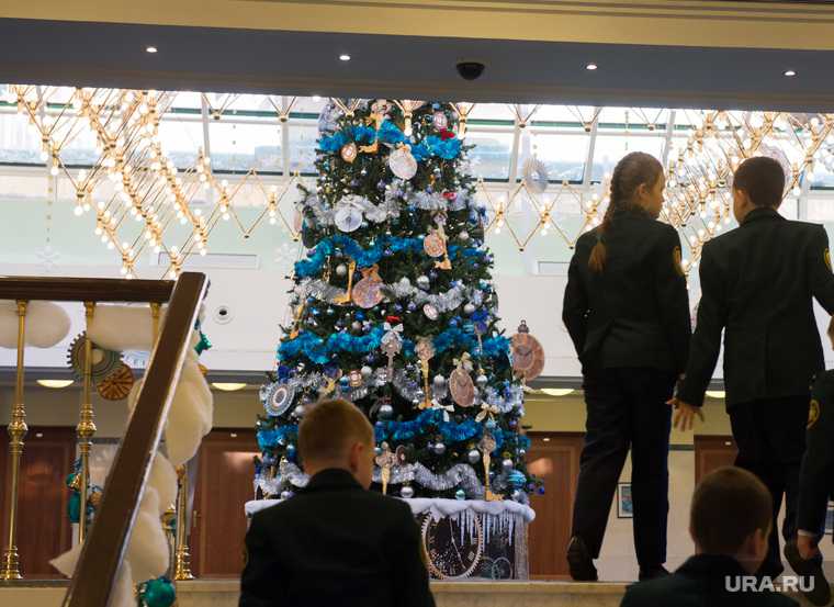 новогодние елки в резиденции губернатора Свердловской области