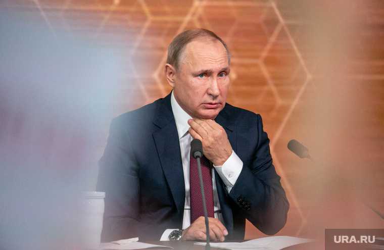 бывший идеолог Кремля раскрыл подробности прихода Путина к власти