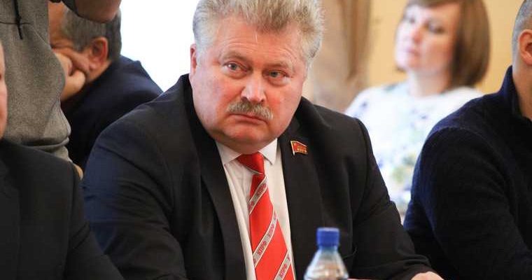 Область стала лидером по росту инфляции — коммунисты могут сменить главу — губернатор вмешался в конфликт между властями Шадринска и бизнесом — единороссы будут экономить на прессе — суд начал опрос свидетелей по делу бывшего вице-губернатора. Все самые интересные и важные новости Курганской области к утру 18 февраля — в обзоре URA.RU: