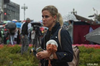 Любовь Соболь посетила храм несмотря на домашний арест