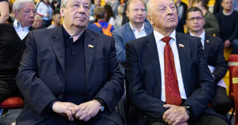 сенаторы Аркадий Чернецкий Эдуард Россель декларации доходы Свердловская область