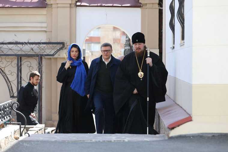 Челябинский губернатор с женой встретились с новым митрополитом. Фото