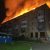 В центре Екатеринбурга загорелось жилое здание. Возможны жертвы. Фото